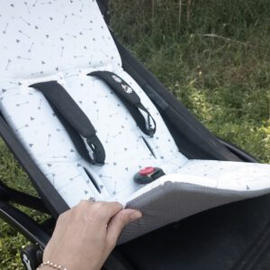 חיצים אפור לבן / פיקה אפור כהה